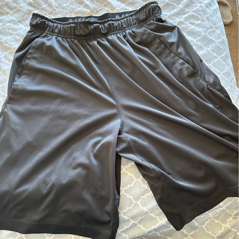 Nike dri fit shorts 9”, with pockets, size S